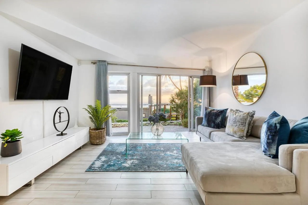 Hutchinson Villa Cape Town