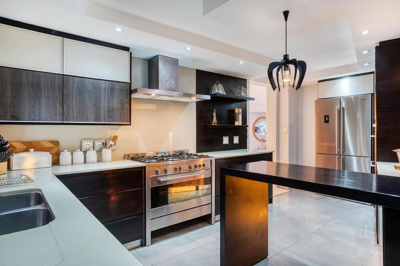 Hutchinson Villa Cape Town